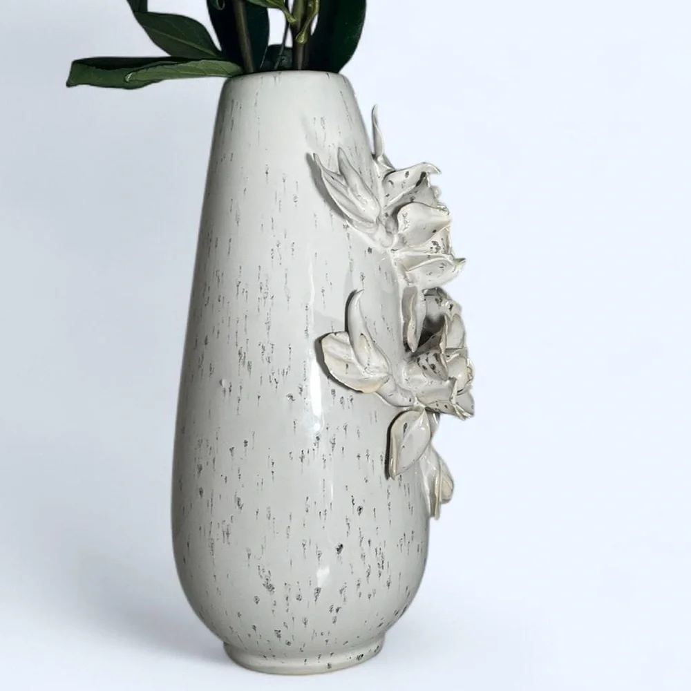 White and Speckled Grey Ceramic Vase 3D Flowers Pottery Home Decor Shabby Chic